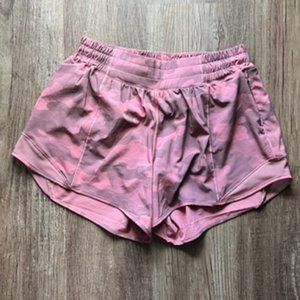 Lululemon Hotty Hot Low-Rise Lined Short 4"